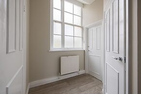 Avari Apartments - Hatton Collection