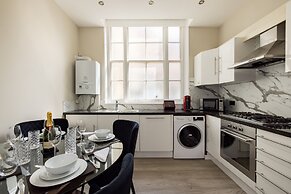 Avari Apartments - Hatton Collection