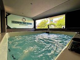 Costa De Luxe Suites