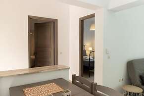 Gkaras Camp & Apartments