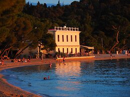 Beach rooms Riviera