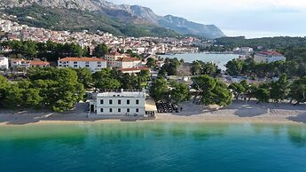 Beach rooms Riviera