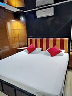 Fields Palace Hotel