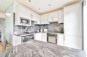 Torpoint - Apartment - Sleeps4 - Seaside - Parking