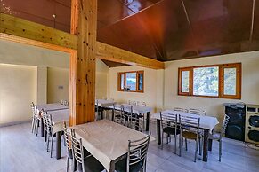 Fabhotel Shandela