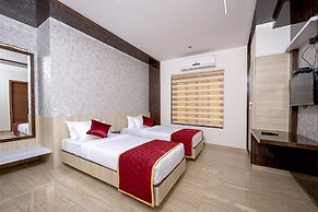 Fabhotel The Leela Park