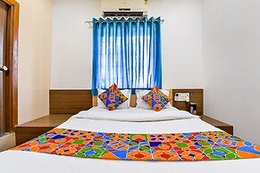 Fabexpress Relax Inn