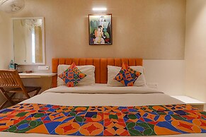 FabHotel Geetraj Palace