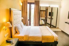 Fabhotel Anutham