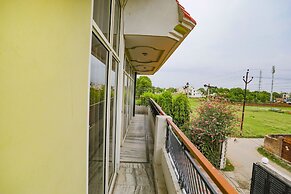 Fabhotel Kriti Green