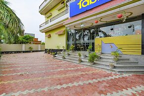 Fabhotel Kriti Green