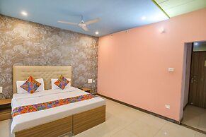 Fabhotel Kriti Green