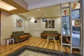 FabHotel Royce Studio