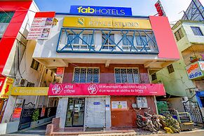 FabHotel Royce Studio