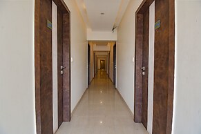 FabHotel Royce Studio