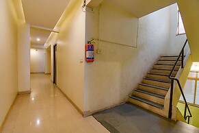 FabHotel Royce Studio