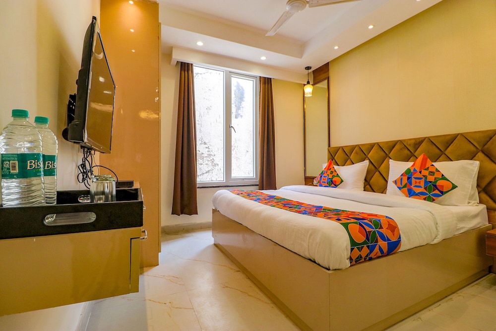 Fabhotel F9 Pitampura