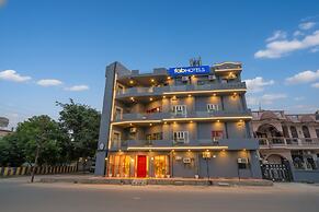 Fabhotel Super 3 Premium Ii