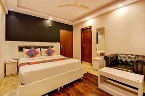 FabHotel Cozzy Inn