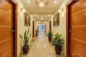 FabHotel Cozzy Inn