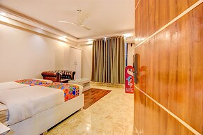 FabHotel Cozzy Inn