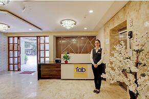 FabHotel Cozzy Inn