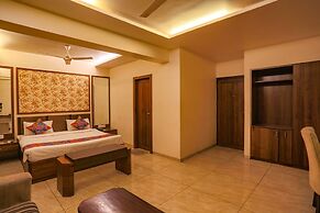 Fabhotel Surya