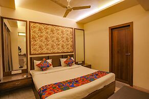 Fabhotel Surya