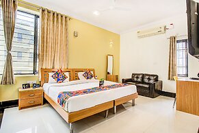 Fabhotel Emara Grand