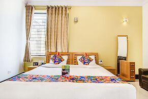 Fabhotel Emara Grand