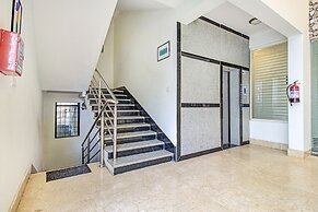 Fabhotel Emara Grand