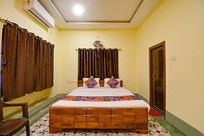 FabHotel Golden Imperial