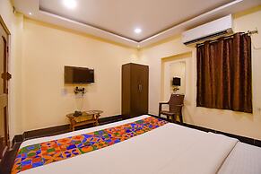 FabHotel Golden Imperial