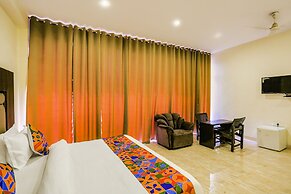 Fabhotel The Kiara