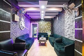 FabHotel Prime Rockstar