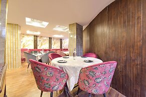 Fabhotel F9 Mall Road