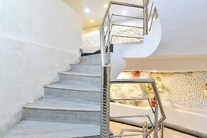 Fabhotel F9 Mall Road