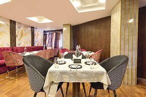 Fabhotel F9 Mall Road