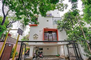 FabHotel Vardhan House I