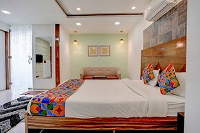 FabHotel Vardhan House I