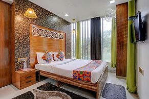 FabHotel Vardhan House I