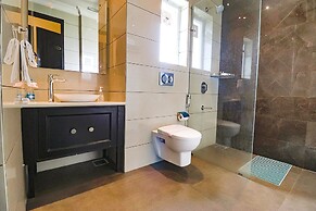 Fabhotel K9 Villa