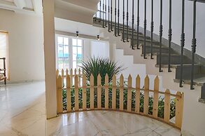 Fabhotel K9 Villa