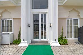 Fabhotel K9 Villa