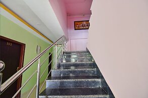 Fabhotel Knight Airways