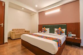 Fabhotel Lime Tree
