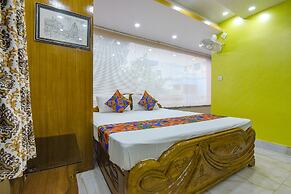 Fabhotel Dreamland