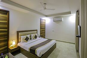 Fabhotel White House Bnb