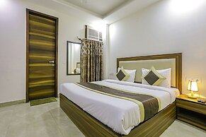 Fabhotel White House Bnb