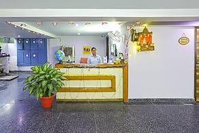 Fabhotel White House Bnb